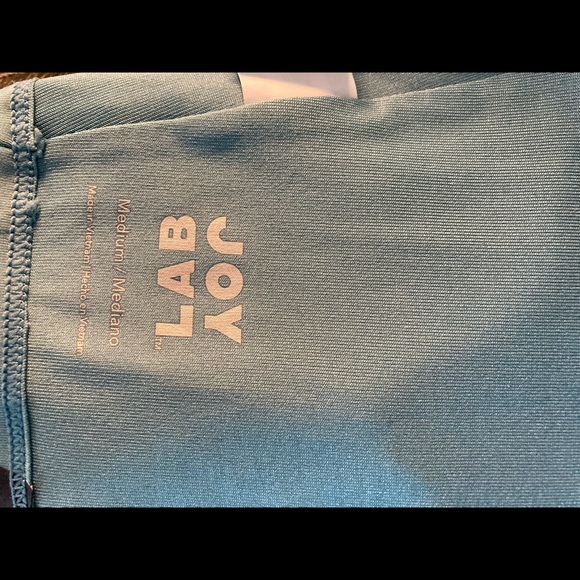 Joy Lab Activewear M Sports Bra 
Gym Crop Top 
Blue Navy
Very good condition - Picture 2 of 4